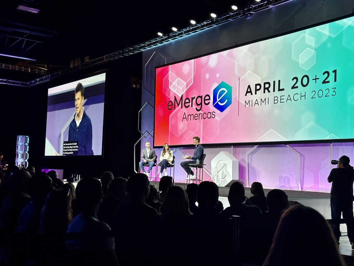 Hearing <a href="/TomBrady/">Tom Brady</a> thank his former coach Tom Martinez for "teaching [him] how to throw a football" <a href="/eMergeAmericas/">eMerge Americas</a>