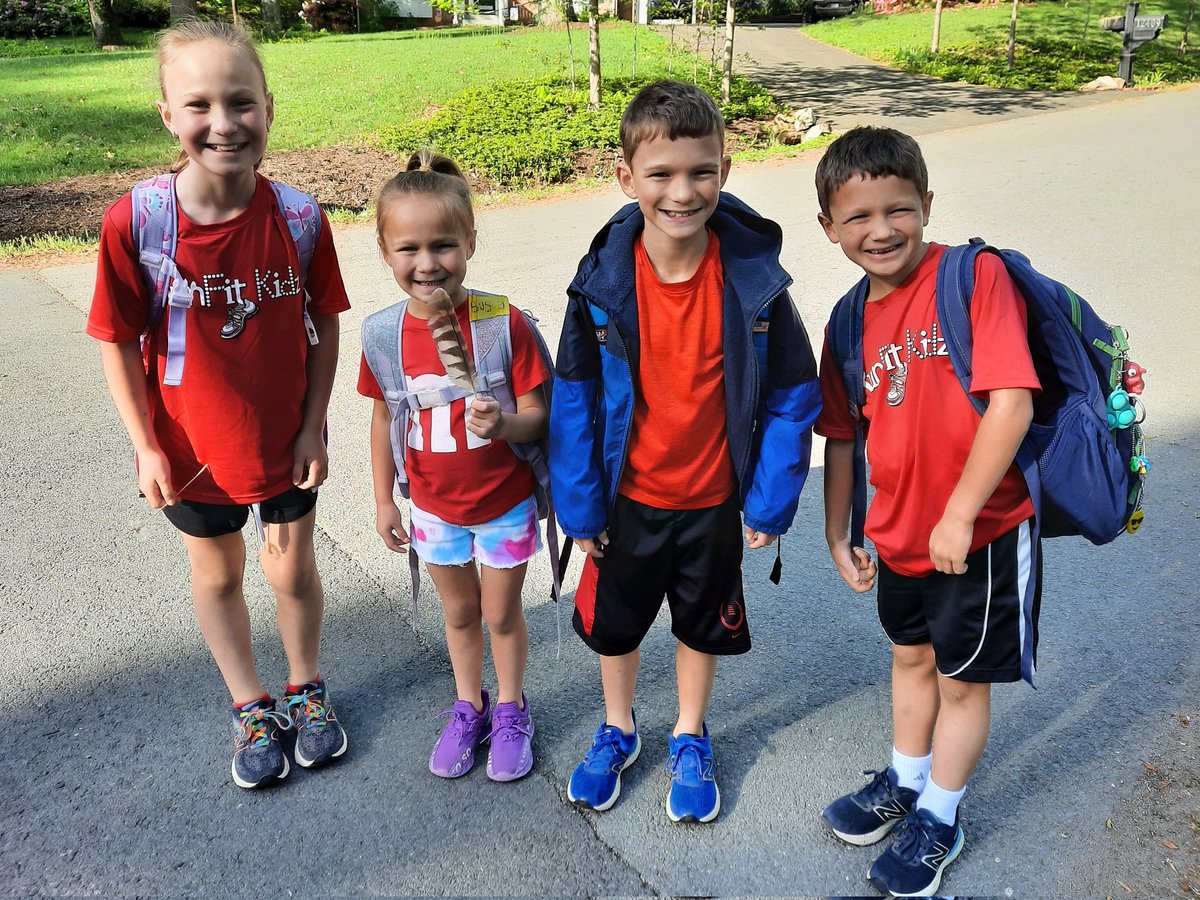 Hohenwarters's tweet photo. Remember Everyone Deployed (R.E.D.) Day! ❤️❤️❤️❤️ @WSESfox  #WillowPride https://t.co/Y8g1KMU4Q2