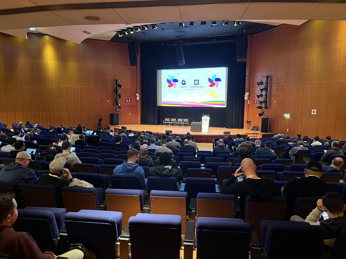 Sebastiaan van Stijn (@thajeztah.bsky.social) tweet media