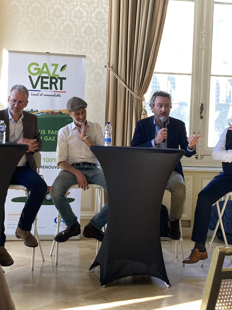 M. Lemaigre, DG <a href="/ValDeBerry/">Val de Berry</a> : nous avons un parc de 5500 logements gaz. Avec plus d’isolation et des solutions de chauffage plus performantes (notamment chaudières THPE) : on peut faire des économies d’énergie assez importantes à un coût maîtrisé et décarboner avec le gaz vert.