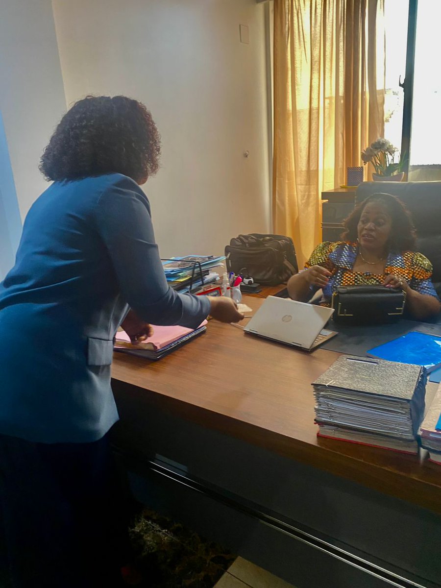 Cedrickkabong15's tweet photo. Madame Mireille Ngalula @ngoyikasanji11, la DG de la fondation NGOKAS a rencontré Madame Irène ESEMBO DIATA, min chargée des personnes vivant avec handicap pour échanger sur les questions concernant ces personnes et surtout celles de la province du K.O https://t.co/7gC29GhTgj