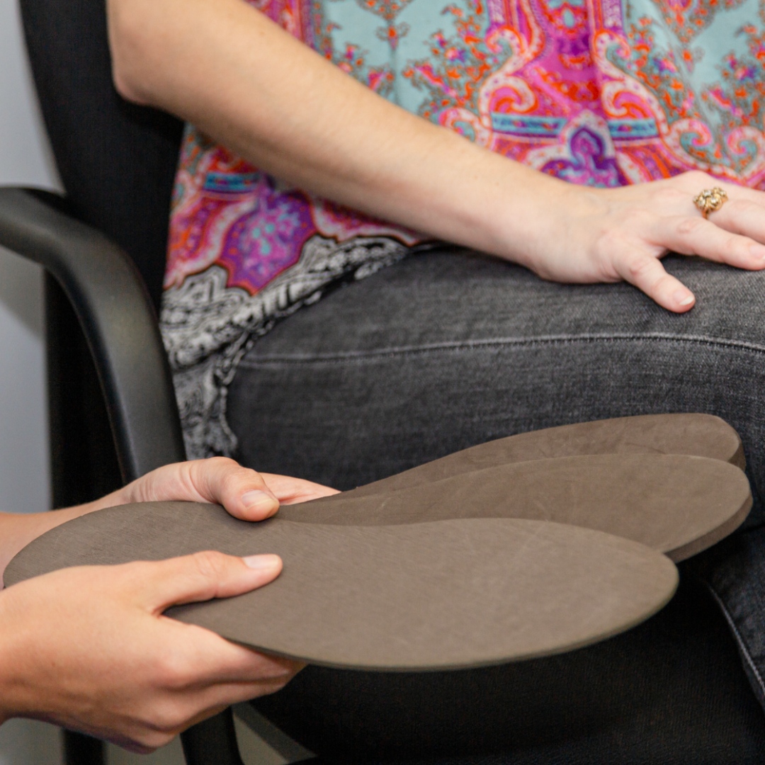 During National #FootHealthAwarenessMonth, we wanted to remind you that we offer custom orthotics from @FootLevelers. The Foot Levelers Kiosk scans your feet for the most precise fit for custom orthotics. 

#HendersonWellnessCenter #foothealth #footlevelers