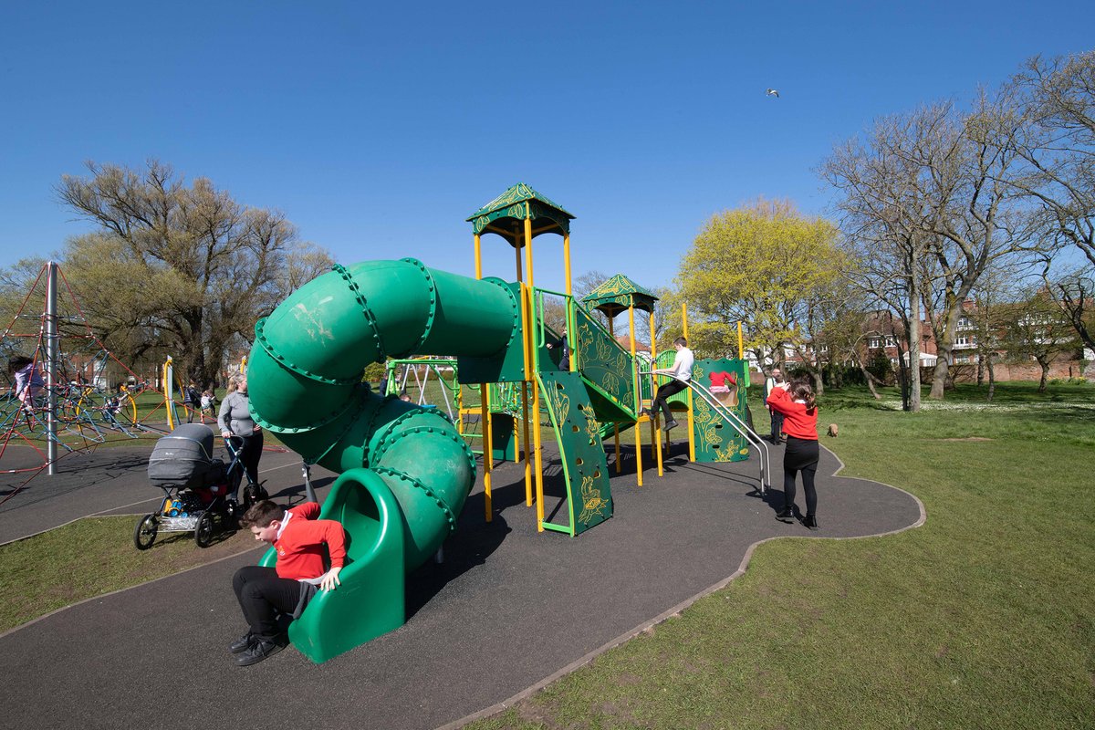 northyorksc's tweet image. A £400,000 revamp of the play areas in Glen Gardens, Copse Hill and Filey Country Park in #Fley has been completed.

The refurbishment means they can be enjoyed year-round and all now feature accessible equipment.

Find out more at northyorks.gov.uk/news/2023/reva…