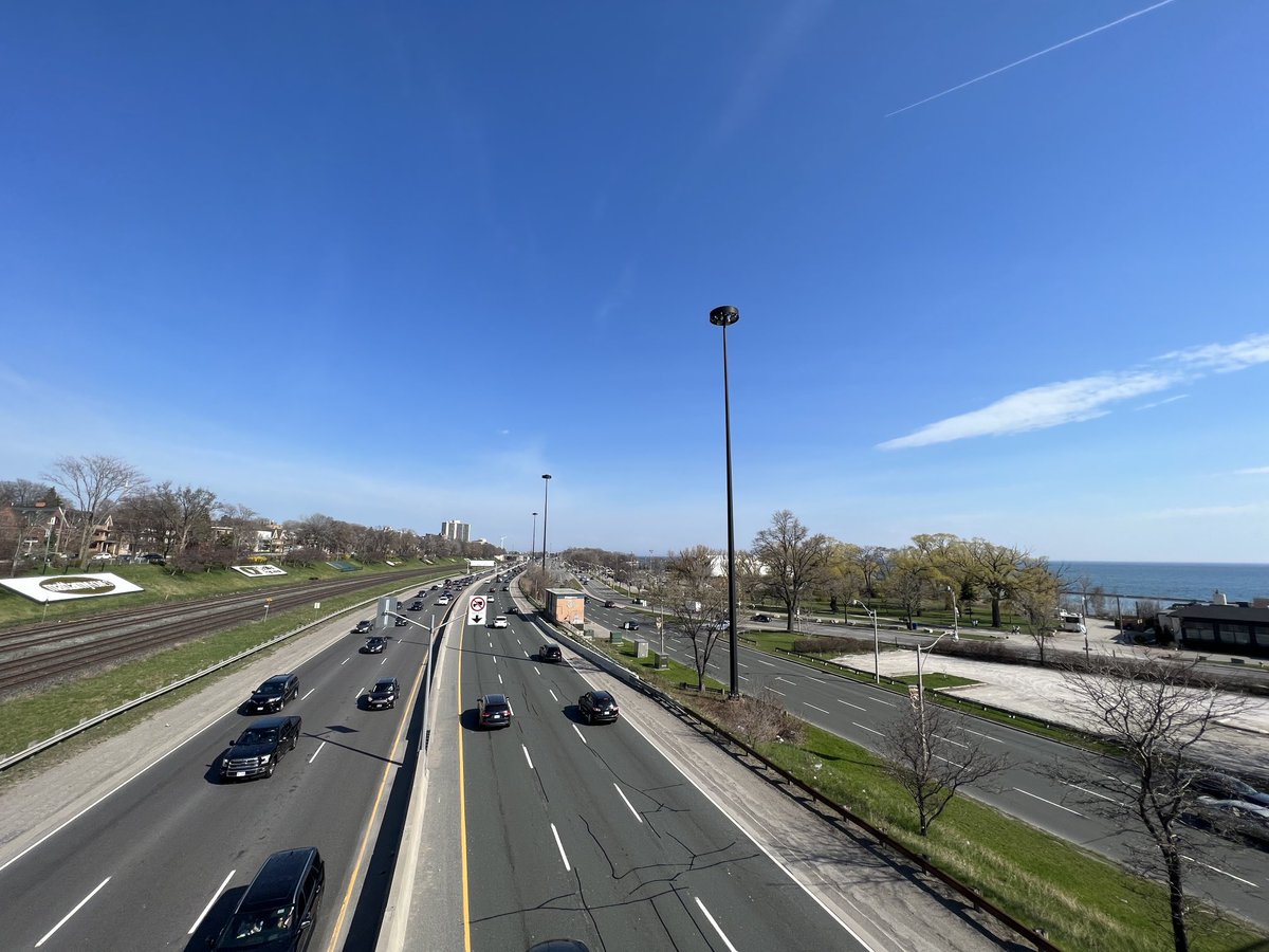 cyclekay's tweet image. I will never understand why we sacrifice so much waterfront to roads, cars and exhaust. We need parks and trails, we need permanent #ActiveTO for our physical and mental health. #toomanycars #TOpoli