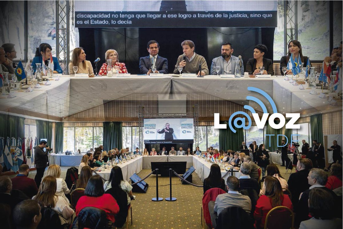 LaVozTDF's tweet photo. #FinDelMundo Consejo Federal de Discapacidad: “Es importante avanzar en dar igualdad de oportunidades reales”, sostuvo @gustavomelella #COFEDIS
@andiscapacidad @andiscapacidad @GargiuloPaula #Ushuaia @legismmartinez @AndreFreitesTDF @ricardohfurlan #TDF https://t.co/whryt1aiV5 https://t.co/QHDwxyWZhQ