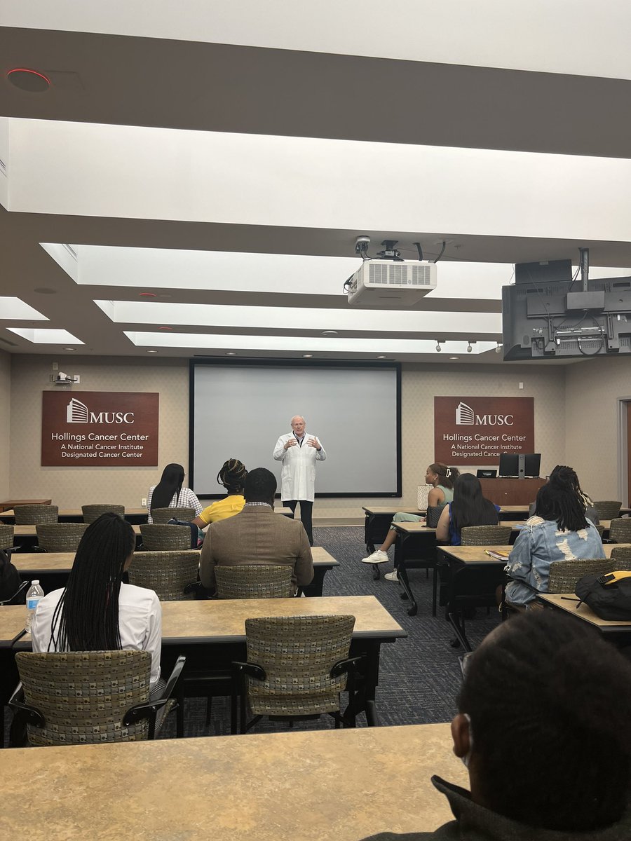 muschollings's tweet photo. Thrilled to welcome @SCSTATE1896 students to campus to finish off their cancer research seminar! #CancerResearch #PipelinePrograms https://t.co/MteyqhkHHQ