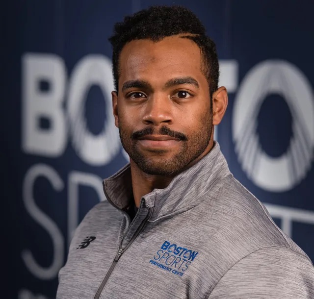 BostonSPC's tweet photo. Hear from our very own Eli Harris, PT, DPT, SCS of Boston Sports Performance Center as he reflects on passing up the opportunity to volunteer at the medical tent for the 2013 Boston Marathon and why you can now find him at the finish line serving athletes: https://t.co/az1Ao9cFiv https://t.co/V26kmH1utu
