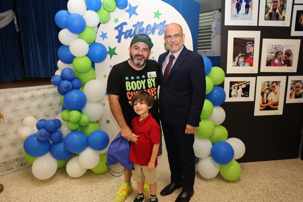 MDCPS's tweet photo. This Fathers in Education Day, @MDCPS has partnered with Fatherhood Task Force of South Florida who has organized 25 workshops at M-DCPS schools providing speakers for topics that include: How to be an Engaged Father, and Fathers Becoming Leaders at Home and in the Community. https://t.co/u5LTwvByN6