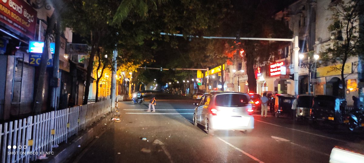 ismsilpak's tweet photo. @NewsWireLK @otaradel @siyamaaaaa looking at this photo which was taken on 13th at midnight 12.45 a.m. as  I landed in Kandy,Sri Lanka..can you guess any abnormality here... you will be the sharpest https://t.co/93LE30v3Dm