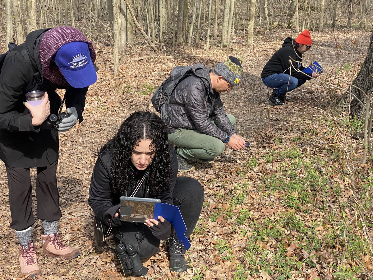Lots to notice and wonder as <a href="/richbacolor/">Richard Bacolor</a> engages educators in place based learning. #KidsInNature <a href="/WayneRESA/">Wayne RESA</a> #WRESA