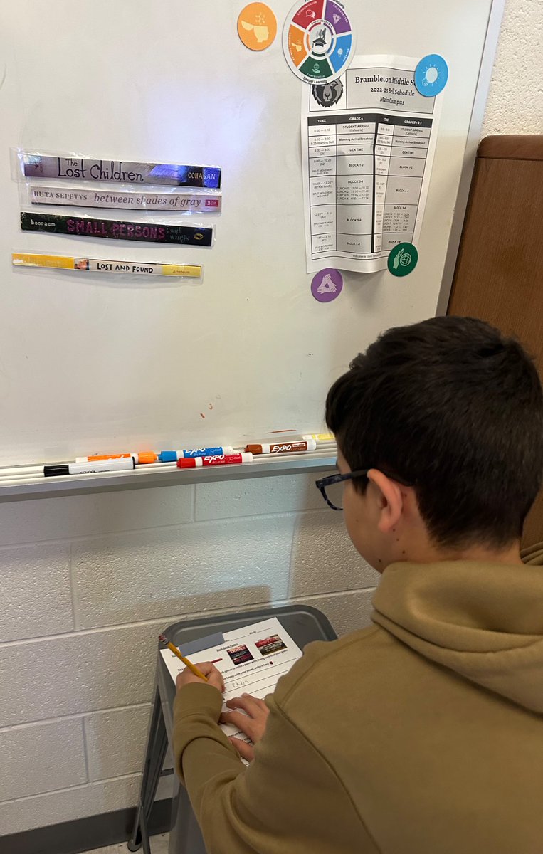 Grateful for these poetry stations done by our awesome librarian <a href="/TracyBailey/">Tracy Bailey</a> ! Paint swatches, magnet tiles, and book spines were used to help make some creative poems. Students were engaged and we enjoyed reading their work! <a href="/BAM_MS_Official/">Brambleton Middle</a>