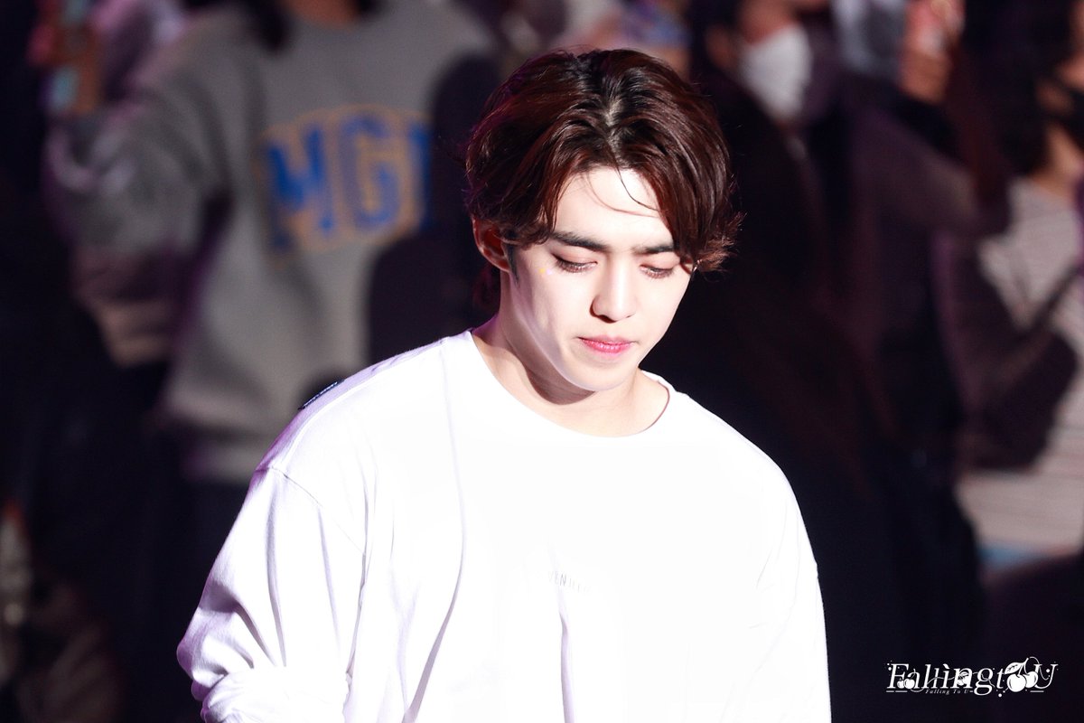 CaratLand

#승철 #에스쿱스 
#SEVENTEEN 
#세븐틴 
<a href="/pledis_17/">세븐틴(SEVENTEEN)</a>
