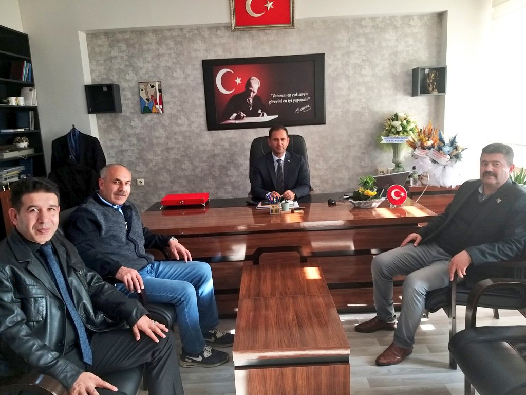 ErzurumTes's tweet photo. Erzurum Tes 1 Nolu Şube Başkanı Sn.Y.K.GÜRSOY ve Yönetim Kurulu olarak Erzurum İl Milli Eğitim Müdür Yardımvılğana atanan Sn.Orhan BEYAZLI'ya hayırlı olsun ziyaretinde bulunuldu.
Kendilerine yeni görevinde başarılar diliyoruz.⚘ https://t.co/eSx2FNPkRW