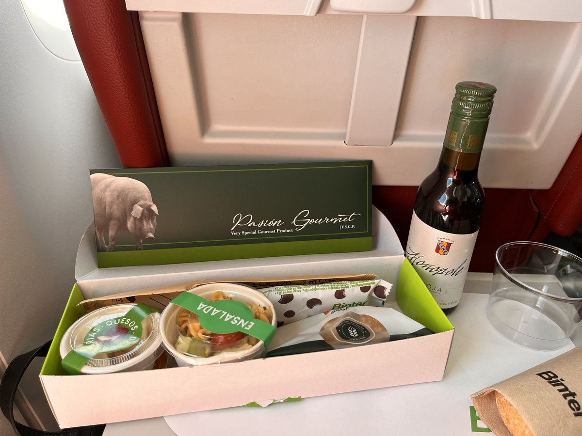 joyeth5's tweet photo. @BinterCanarias y el aperitivo gourmet no tiene rival https://t.co/Op7qh4G6jA