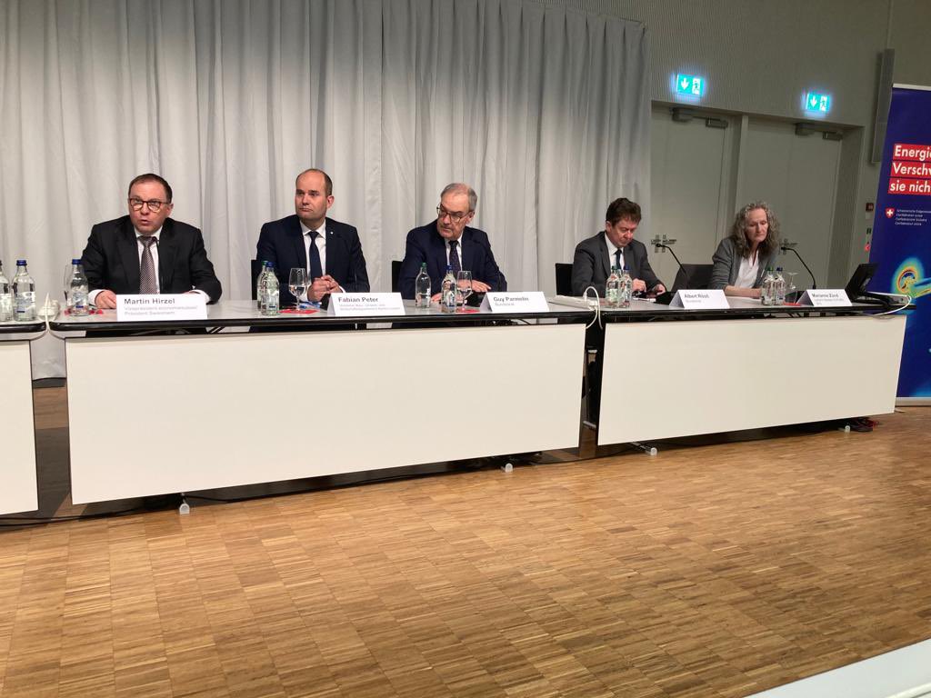 «Allein in der Tech-Industrie wurden letztes Jahr 10% Strom und Gas gespart. Unabdingbar für die #Versorgungssicherheit sind der Ausbau der inländischen Stromproduktion und ein geregeltes Verhältnis zu Europa.» <a href="/HirzelMartin/">Martin Hirzel</a> #energiesparalliance <a href="/economiesuisse/">economiesuisse</a> <a href="/EnergieSchweiz/">EnergieSchweiz</a>
