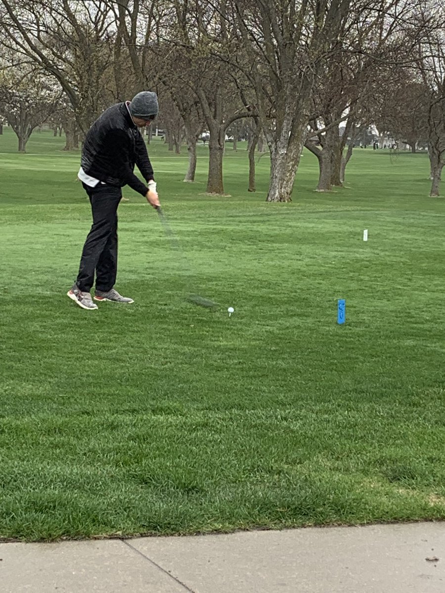 tkwapnioski's tweet photo. The @DiscovererWay @DiscoverersGolf is underway at #ElksCC. #InAllKindsOfWeather #GoDiscoverers #TheDiscovererWay https://t.co/VLurPuLJIB
