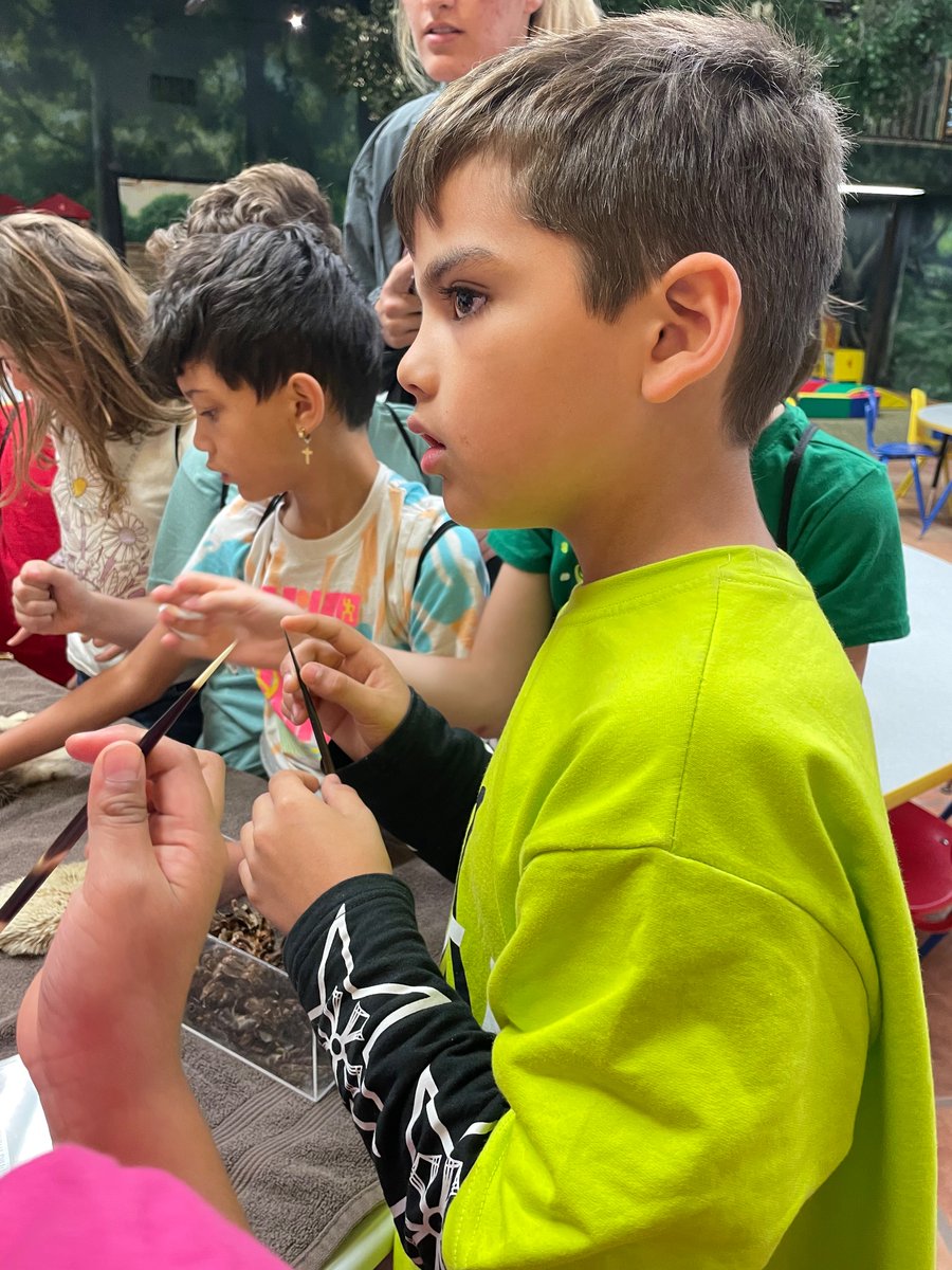 JayeDitter's tweet photo. Lincoln Elementary School, Hays, 3rd graders are the first to join us for Safari Edventure days at Rolling Hills Zoo! Great start to the morning, spending time with the animals and learning more about their environments and adaptations. @SmokyHillEd https://t.co/ItQOxlHFXF