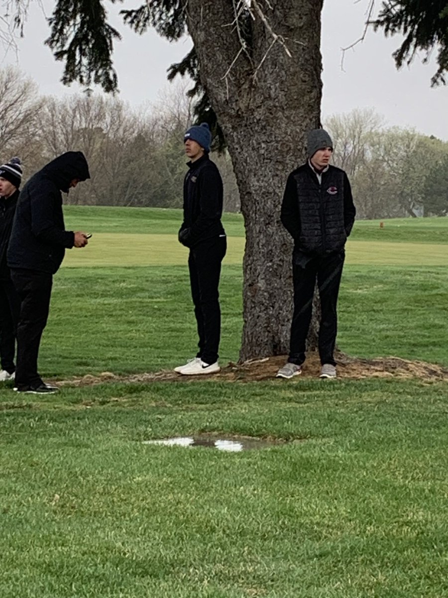 tkwapnioski's tweet photo. The @DiscovererWay @DiscoverersGolf is underway at #ElksCC. #InAllKindsOfWeather #GoDiscoverers #TheDiscovererWay https://t.co/VLurPuLJIB