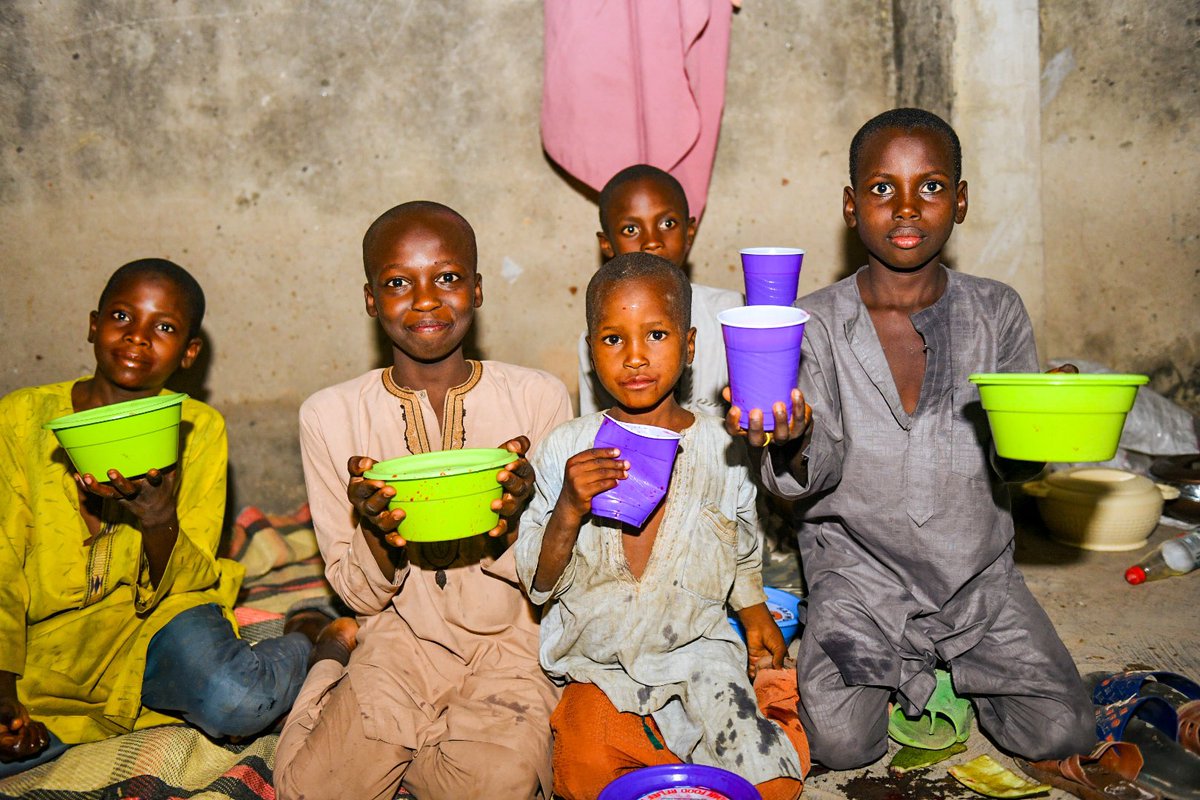 SAF_WGS's tweet photo. Sharing is caring!
#safwgs #foodreliefpacks #ramadanfeedingprogram https://t.co/LQPwbcmqYJ