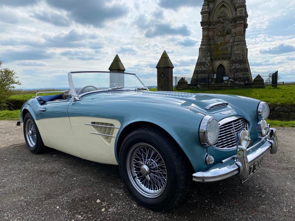 Perfect day for a test drive #classiccar #classiccars #classicdriver #vintagecar #cars #britishsportscar #convertable #vintage #drivetastefully #carporn #carphotography #carspotting #austinhealey #jaguar #mg #porsche #murrayscottnelson #scarborough #nothyorkshire #yorkshire