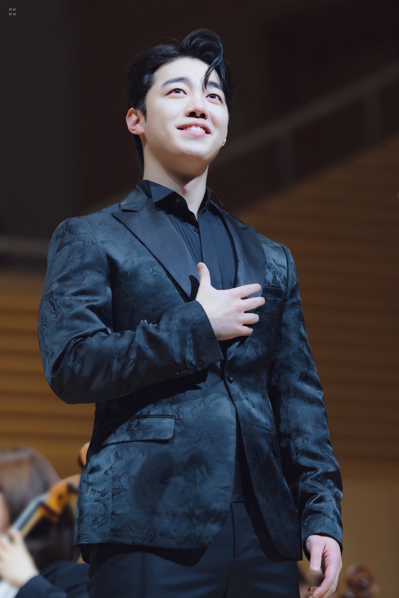 letteamorthing's tweet photo. 230416 길병민의 클래식 프렌즈 콘서트 : The Royal Opera
베이스바리톤 #길병민 https://t.co/epiTum8Tvc