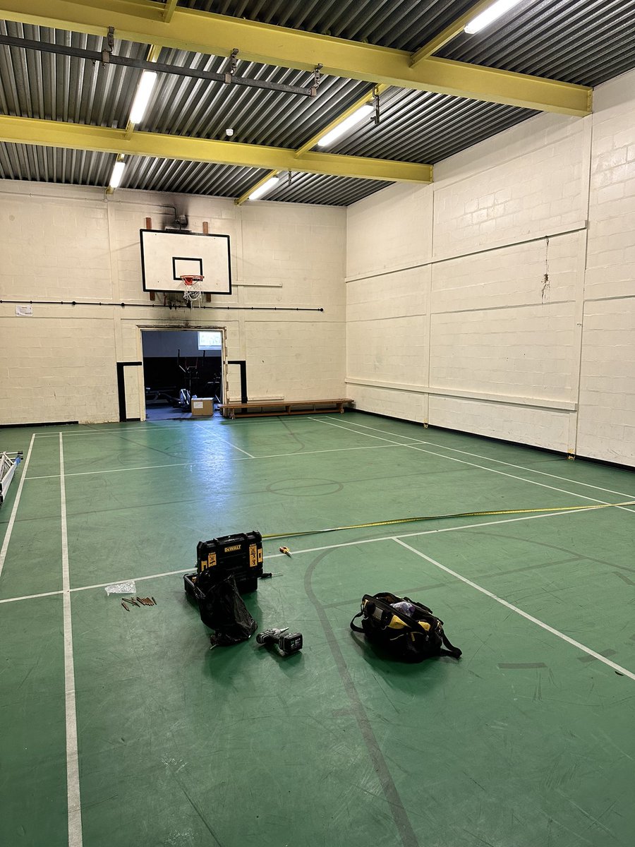 boxing4alluk's tweet photo. Setting up the new boxing gym  @1woodfield1 - it’s coming along nicely 🥊 https://t.co/u9WdQNKaUY