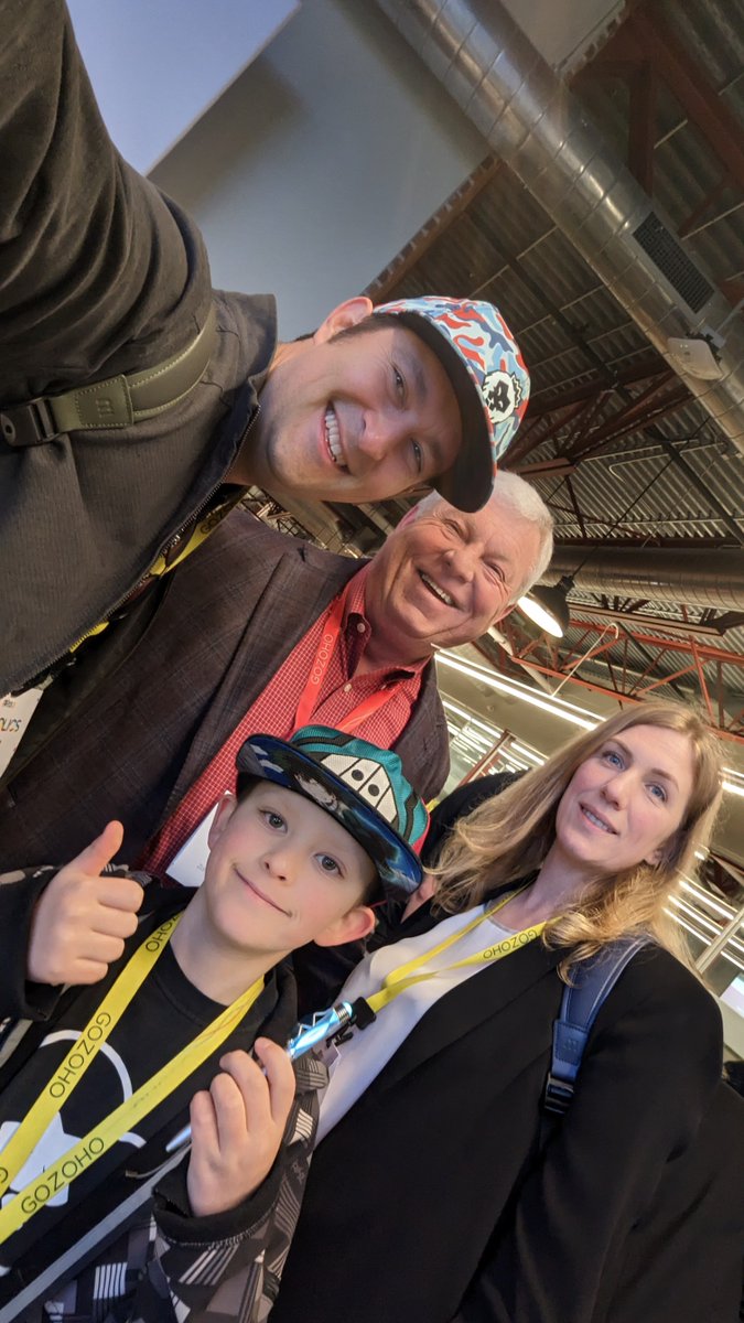 CloudLion_Inc's tweet photo. Zoholics USA: we're ready!
#zoholics23 #fatherandson #teachthemyoung #zohofamily #cloudlion https://t.co/un2zra2qD2