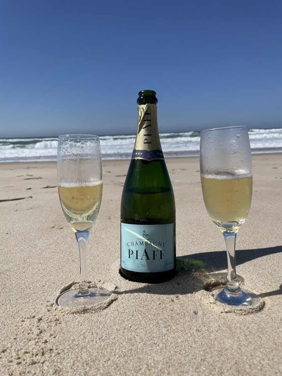 golfguidehq's tweet photo. @ChampagnePIAFF Couldn’t agree more !
It’s beach time https://t.co/smMnSQy4iw