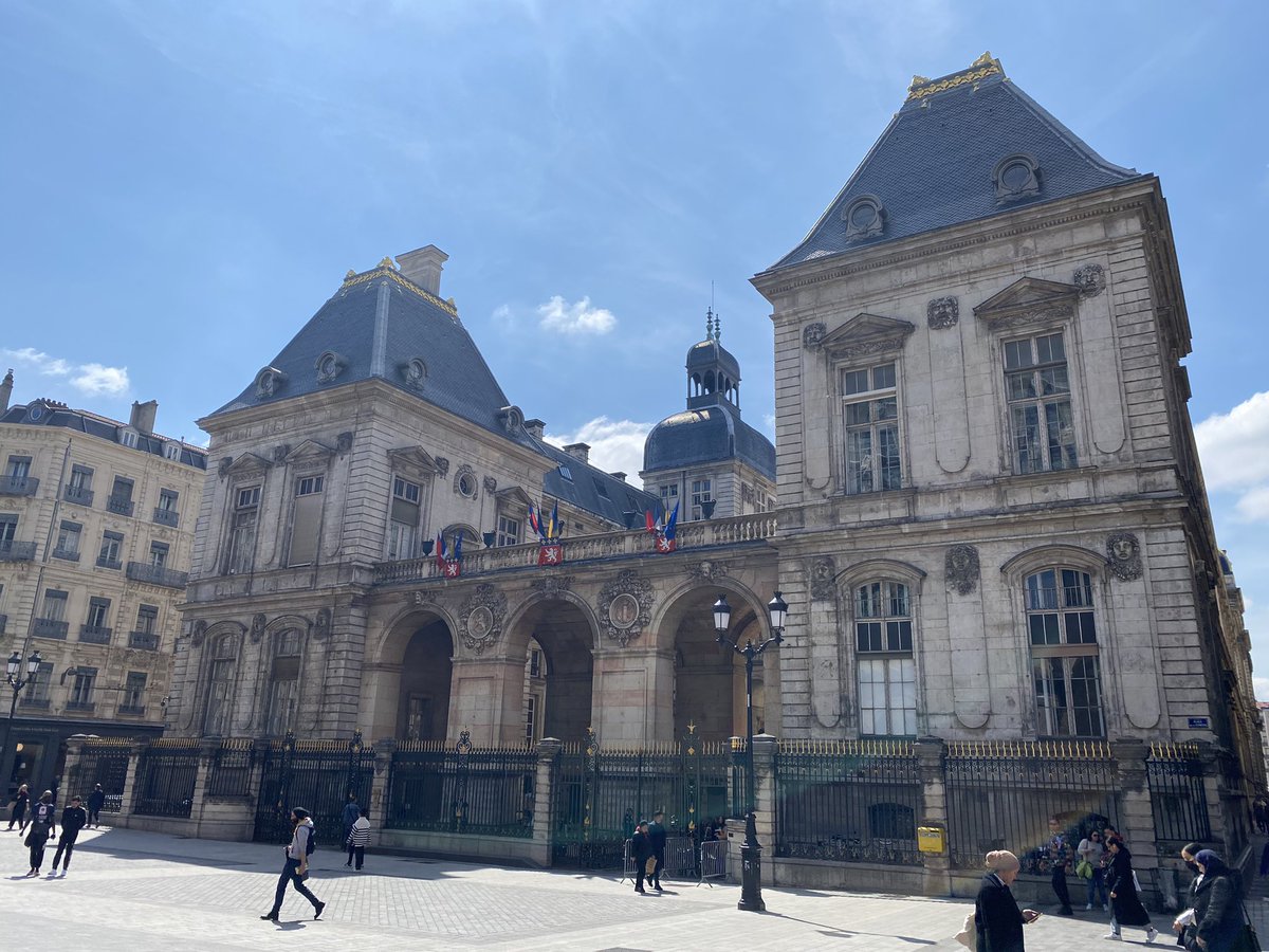 Stephanie Monbrun tweet media