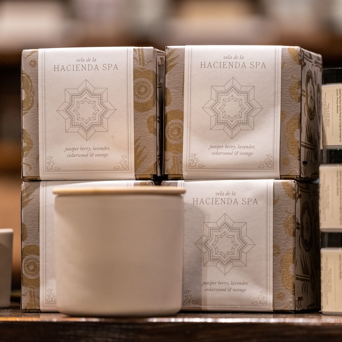 jupiterandmain's tweet photo. Vela de la Hacienda Spa candles from Los Poblanos carry notes of relaxing lavender, refreshing cedarwood and lively orange that lend themselves to a transformative, calming experience. https://t.co/ZdCq7n9UYV