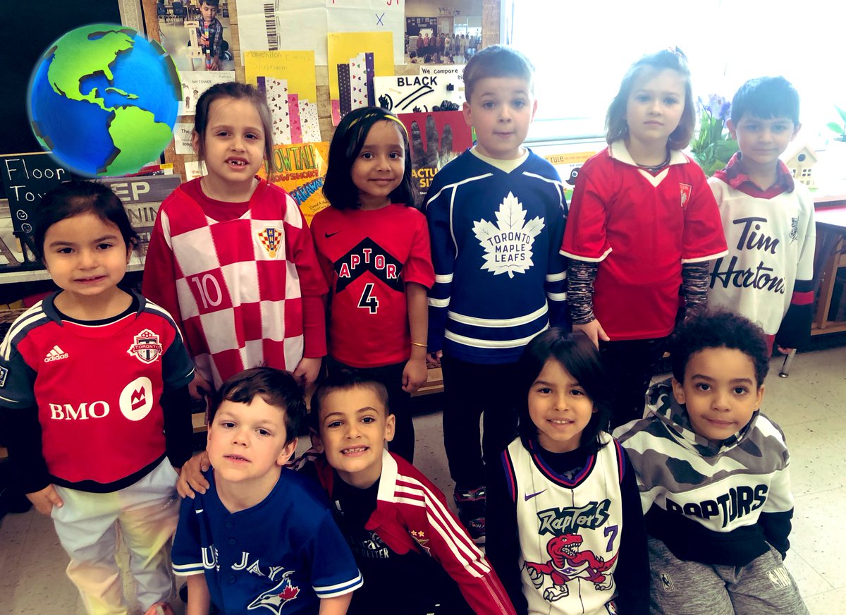 Showing school spirit and representing earth week the kindergarten students’ wore their favourite team jerseys! @StGarnierDPCDSB 🌍💚✨