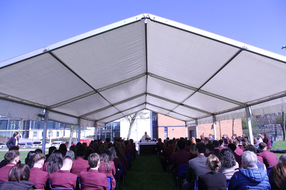StModansHS's tweet photo. A wonderful day in glorious sunshine celebrating our amazing S6. We are so very proud of all of them and wish them every success as they embark on their next adventure. https://t.co/eIOd6AXhjO