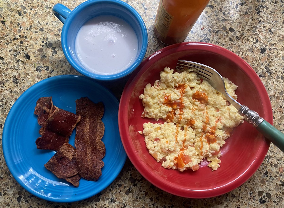 brothlover420's tweet photo. happy 4/20 from brothlover420 remember to eat a good breakfast so u don't green out 🫣 https://t.co/rKLccresjP