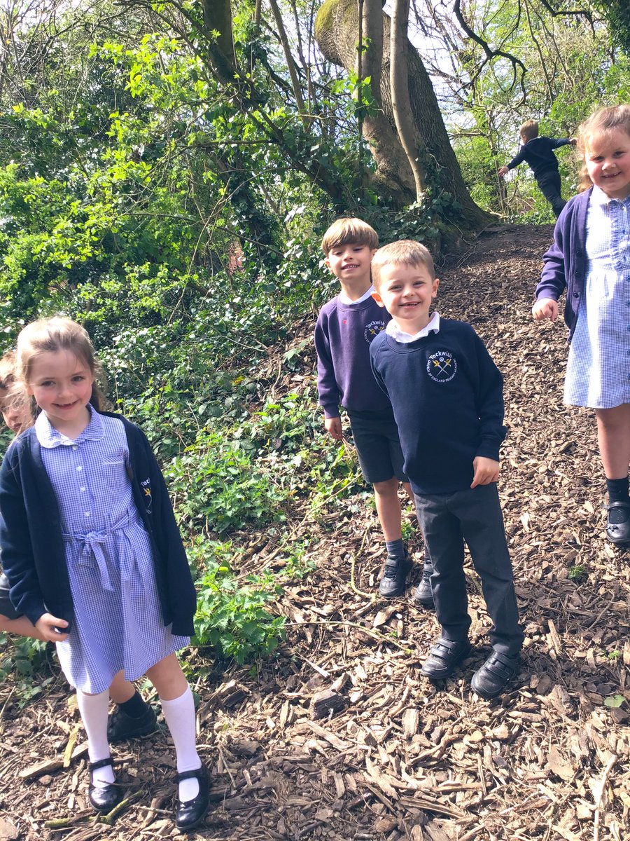 M1ssCunningh4m's tweet photo. Year 1 loved a walk around the local forest looking for signs of different plants and living things😊🌿☀️🌸 @Tockwithcofe #TockY1 #TockScience https://t.co/k9MO6fQulT