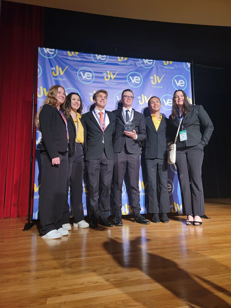 Congratulations to our VE team on taking 2nd place in the nation today at VE Nationals in New York! Way to go Drillers!!!