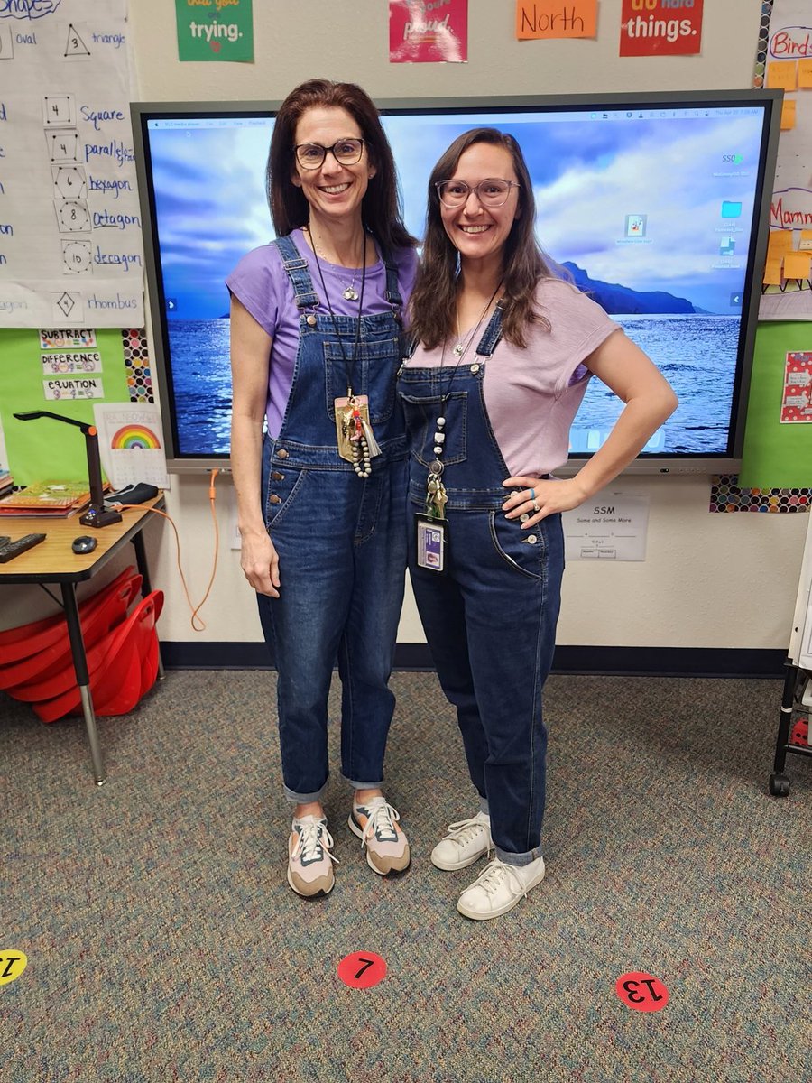 Twin Day, and Blue/Purple Day for PACK Week! 👭💙💜@grettaclarkMISD <a href="/MinshewColts1/">MinshewColts1</a> #MinshewColts #myMISD
