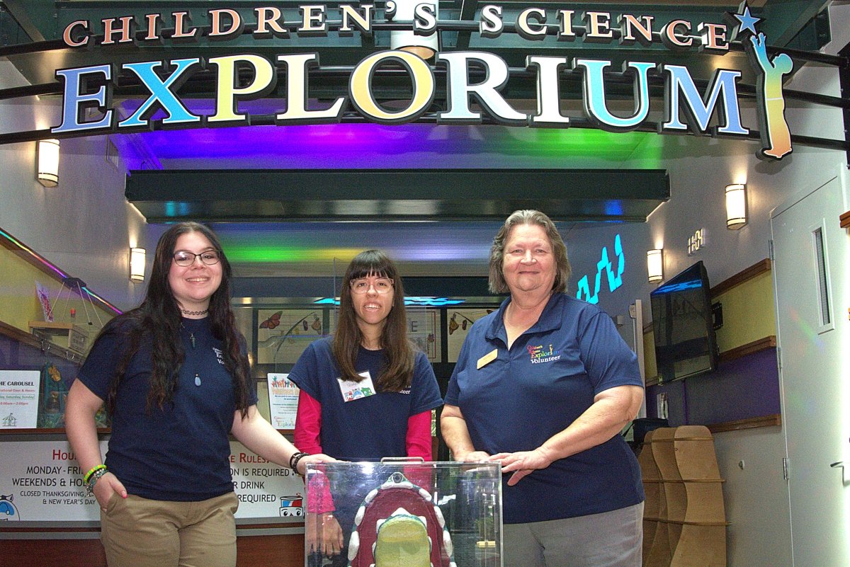 On #NationalVolunteerRecognitionDay we want to thank all of the Boca volunteers for making #BocaRaton's parks among the nation's best. Hailey Horbach, Shaylee Bartlett & Mimi McKeel are doing a phenomenal job at the Science Explorium within Sugar Sand Park.