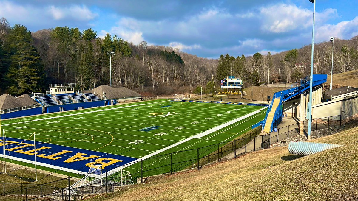 Shaun_Martin20's tweet photo. Woke up feeling beyond thankful to have received my first Division 2 offer to Alderson Broaddus University. Big thank you to @KnockCoach for the opportunity! #Gobattlers https://t.co/pPYeOXPUHv