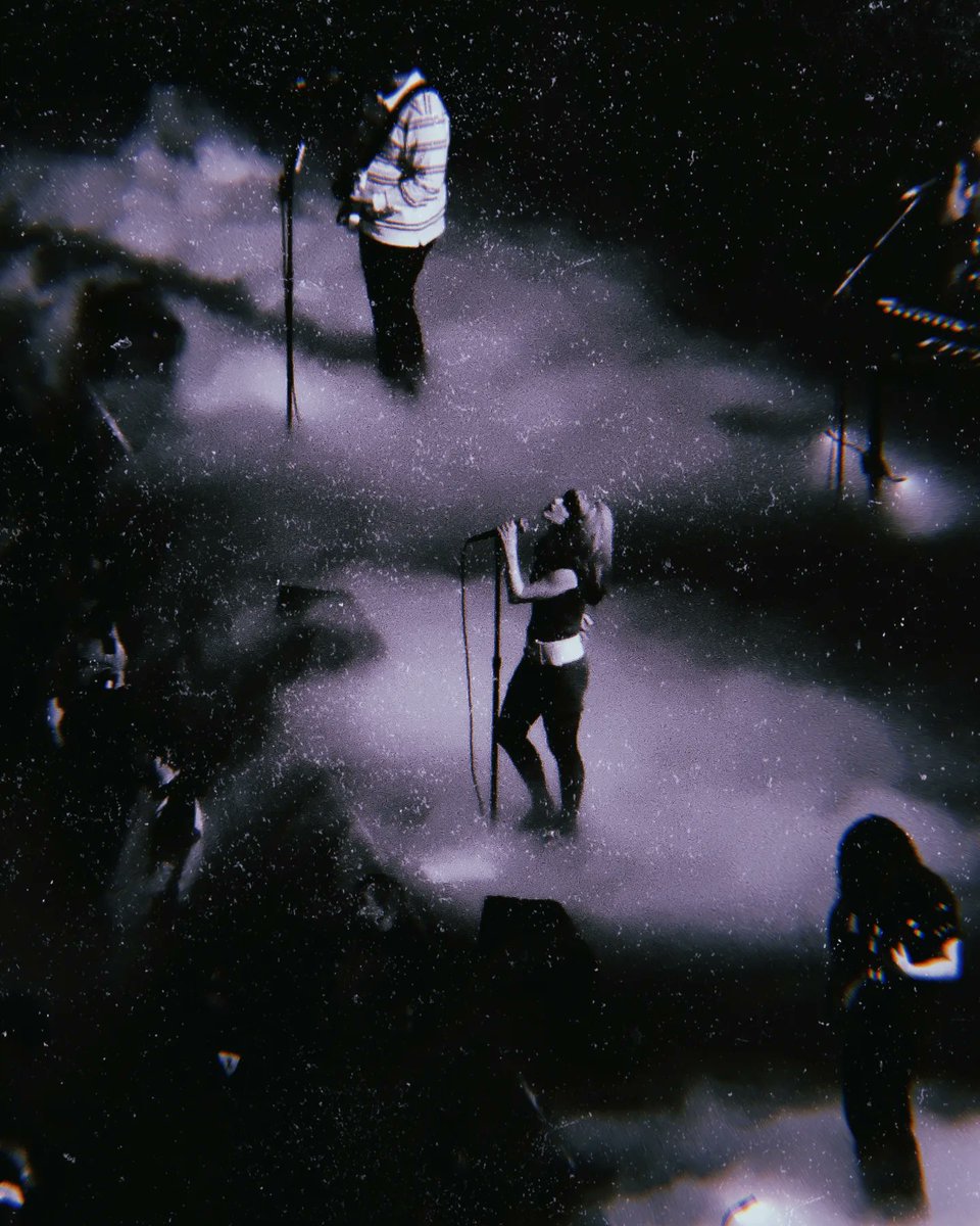 zeacreature's tweet photo. @paramore // This is Why UK Tour // Manchester AO Arena // 18.04.23
#paramore #paramoreManchester #paramoretour https://t.co/e99qyGThYT