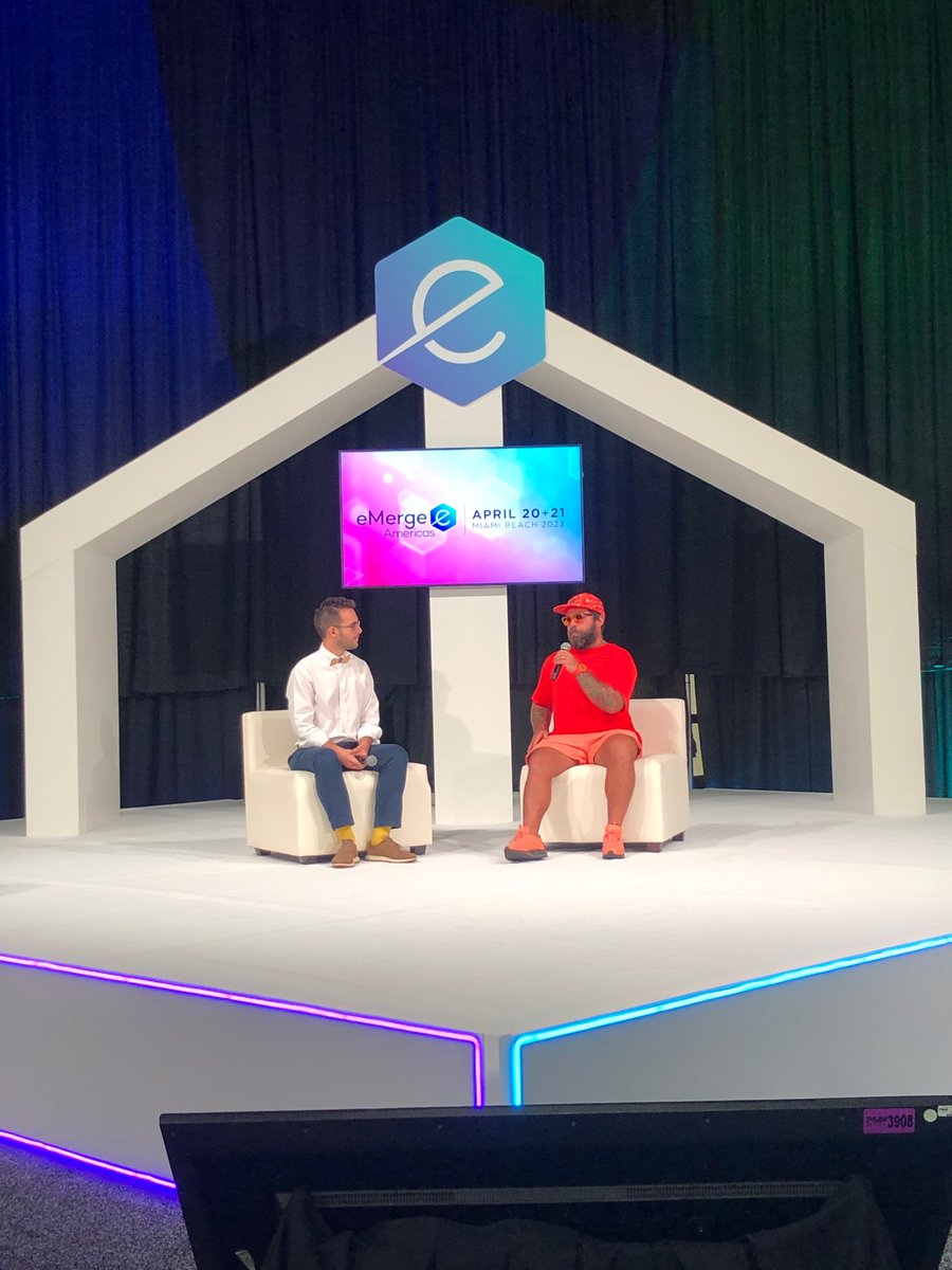 flix_trans's tweet photo. A few shots and videos at @eMergeAmericas. Sofia and Manuel are welcoming guests, attending talks, and learning about the latest trends in technology. What else would you like to see from this amazing event? #emergeamericas #xl8 #l10n #MiamiBeach #FlixEvents #WeAreFlix #FlixTeam https://t.co/Yd5VPxScEL