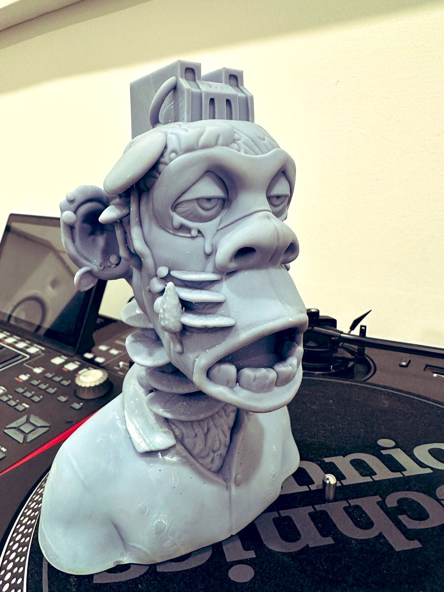 cipherelement's tweet photo. 3D printed Mutant Ape  @BoredApeYC #MutantApe https://t.co/KS45cZhXeA