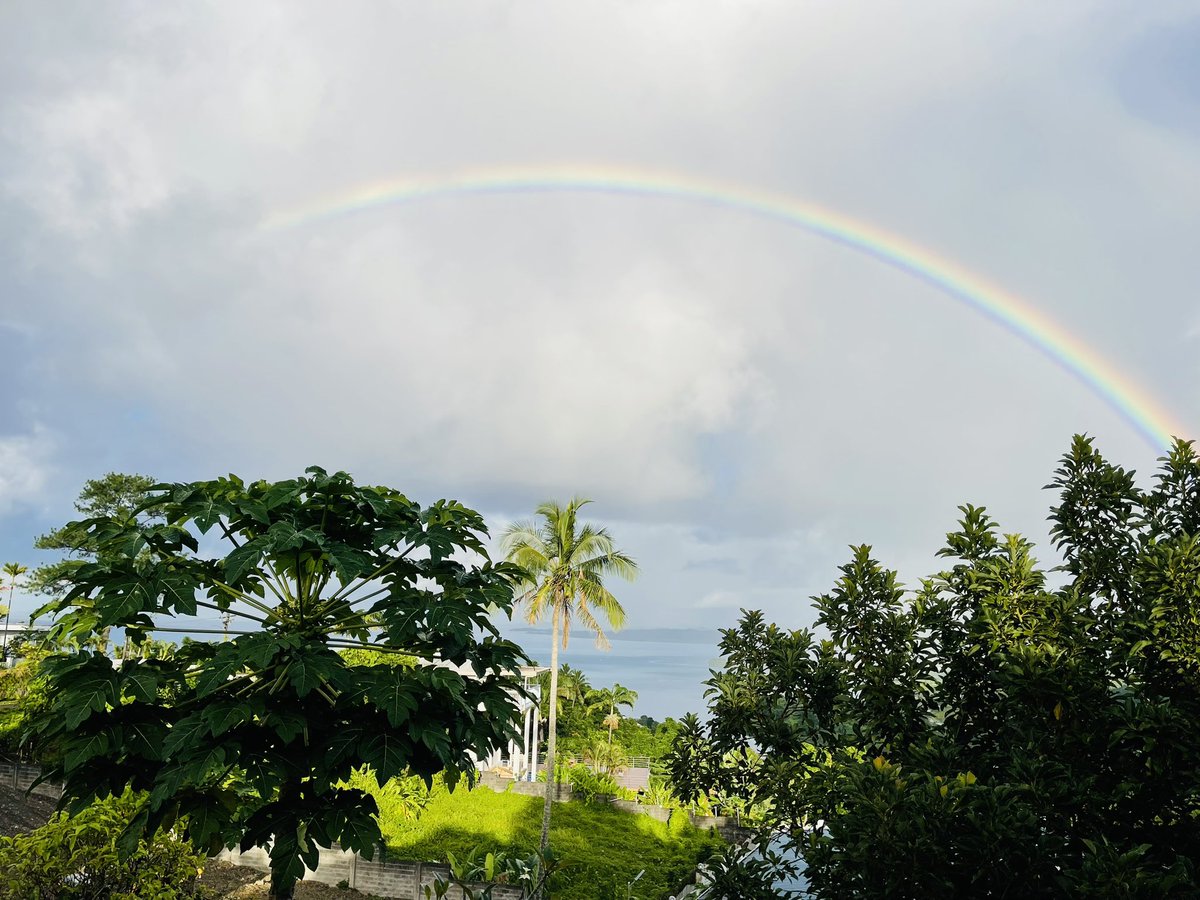 empressTanja's tweet photo. Mashallah 🤲🏾☪️📿💚😌
#rainbows #eidiscoming💫 #fiji https://t.co/Y7AJh1XbRO