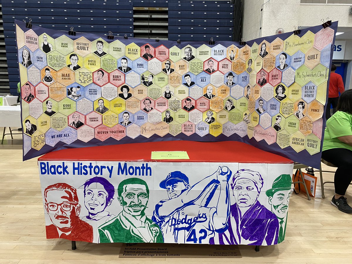 Mrs_Misenheimer's tweet image. Representing Cedar Grove’s 2nd Grade Black History Month project at the TR Excellence Expo! We are so proud of all the hard work and pride these students put into this project! #igniteexcellence
