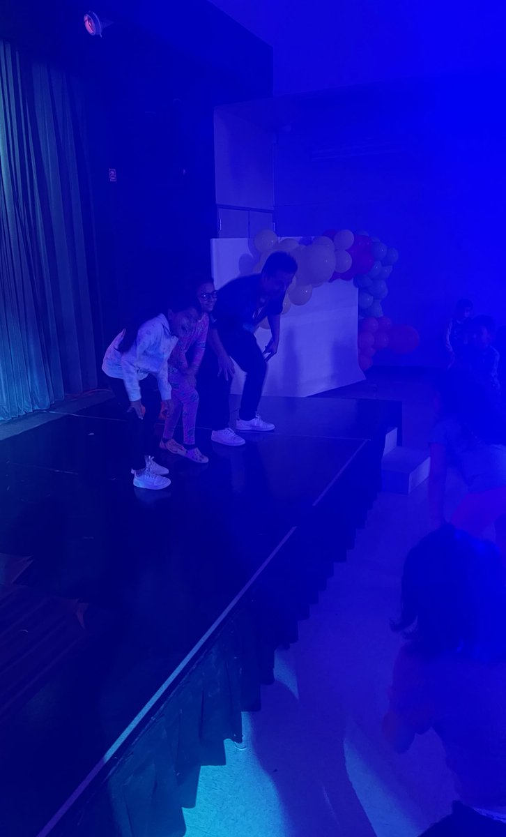 Angela Villarreal tweet media