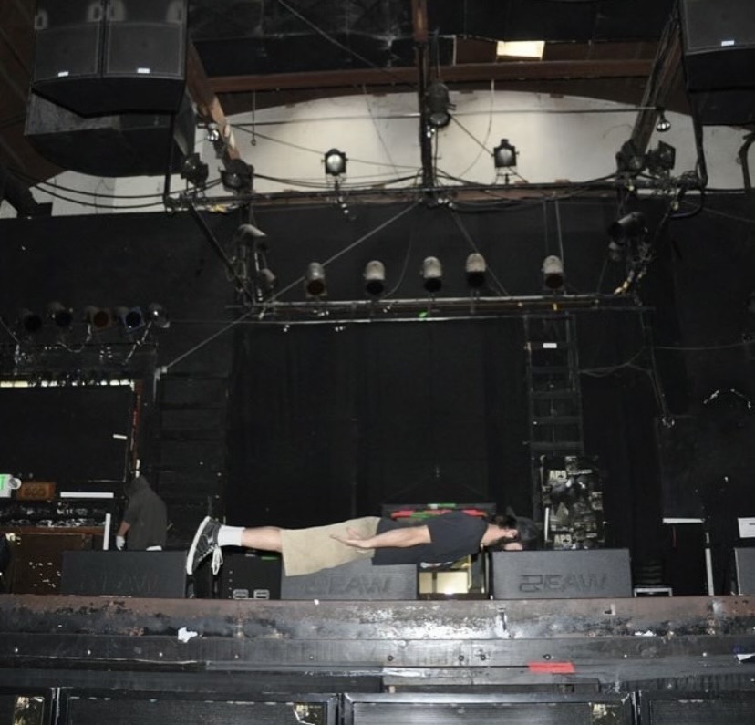 THEM GUNS tweet media