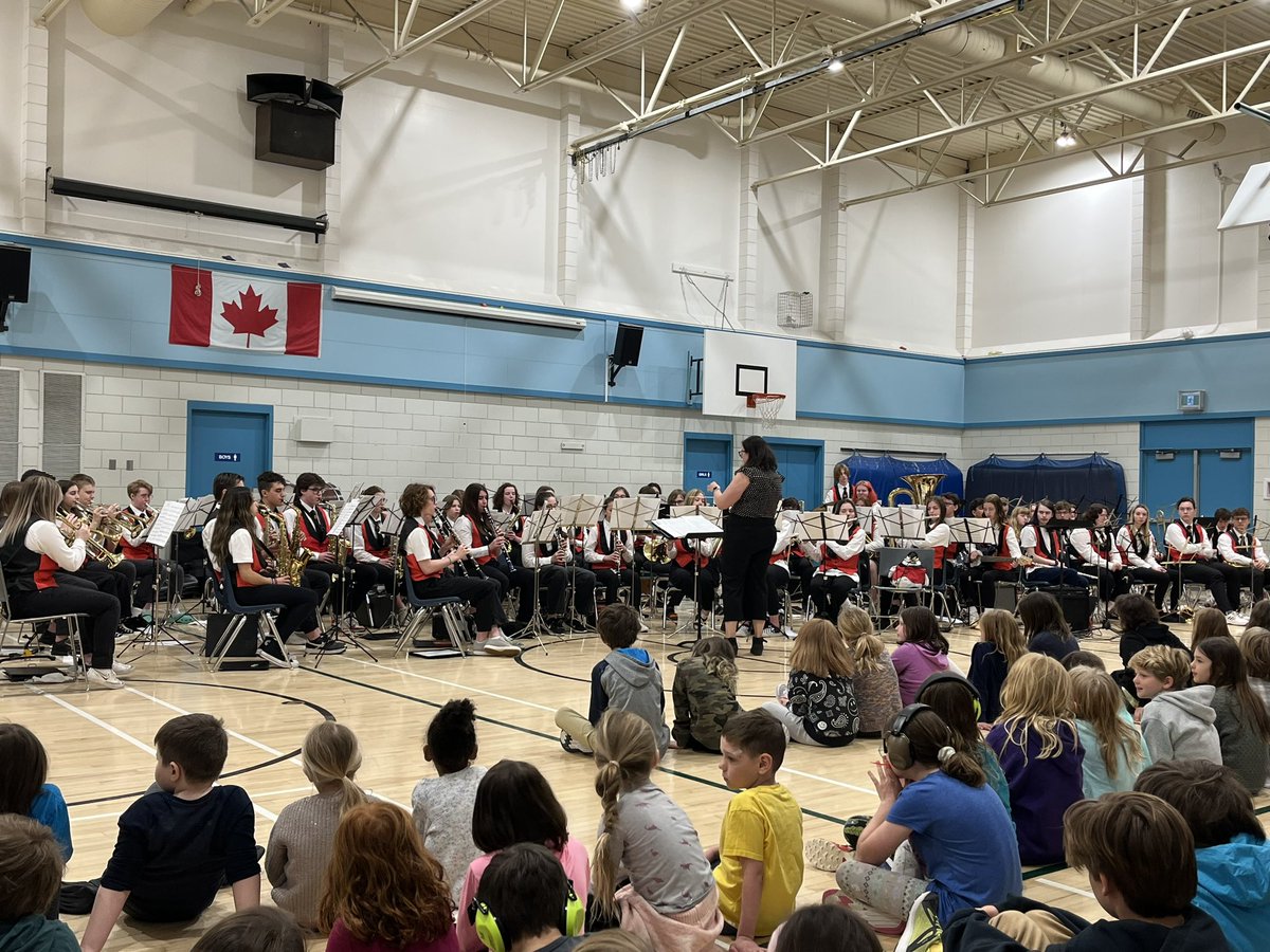 ahcares's tweet photo. WR Myers High school Band today with a special guest director 😊 https://t.co/ZpzduqLVrW