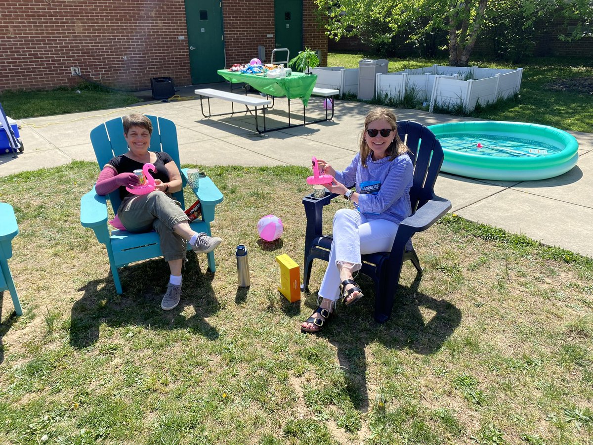 LynbrookES_FCPS's tweet photo. #poolsidecabana We appreciate our staff year round! ‘nuff said!😉👊🫶 @fcpsnews @FCPSR3 @FCPS_TitleI @graceetayloredd @leona_smith3 @KraftJesse https://t.co/6wQA2zj6lb