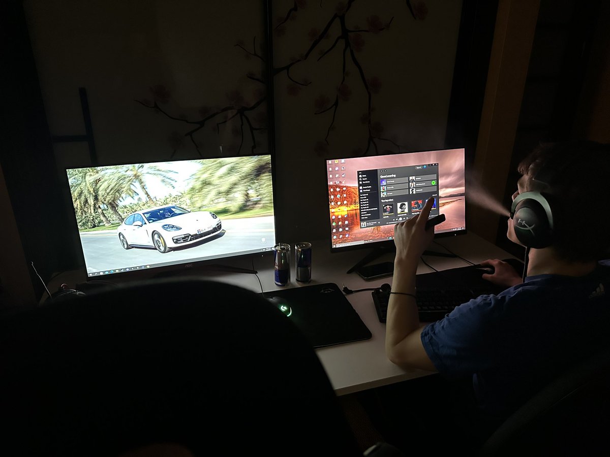 rozz1k76's tweet photo. Bootcamp x2 xdxdxd w @AlexeyyFN https://t.co/QitnzAOZIJ