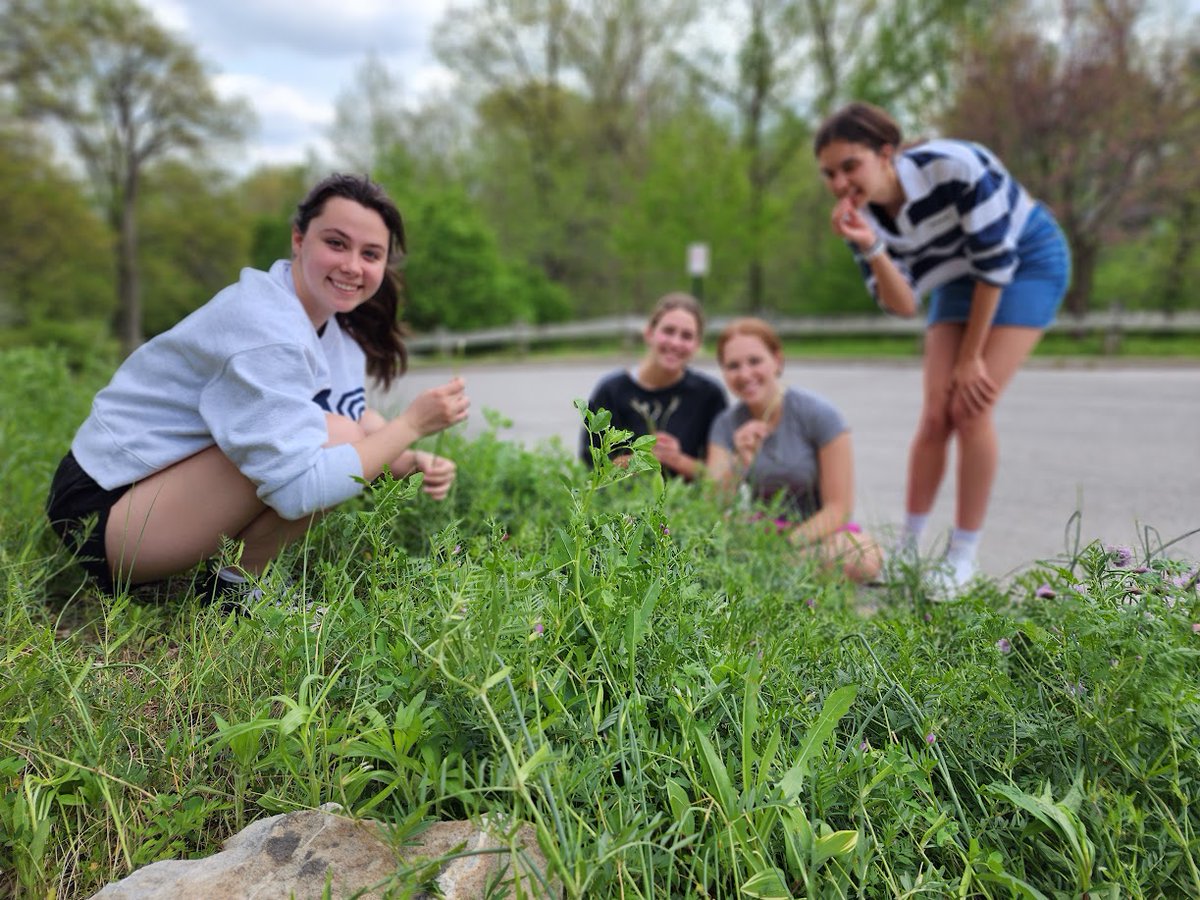 John Burroughs School tweet media