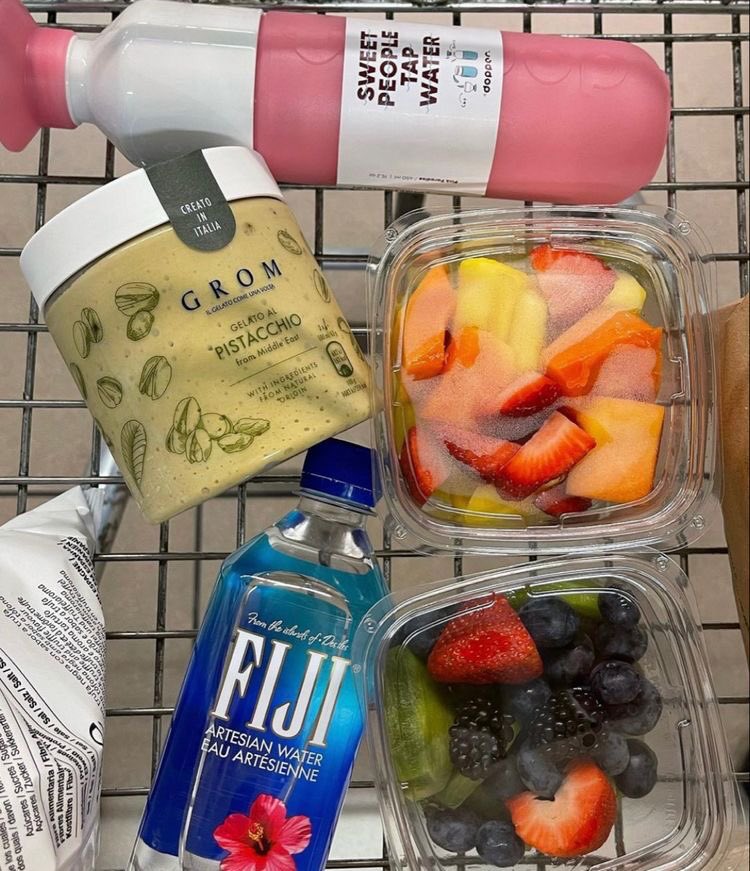 diorclouds111's tweet photo. a motivational thread for myself so i start practicing self care &amp; exercising regularly again <3 https://t.co/H0QXEXF8y5